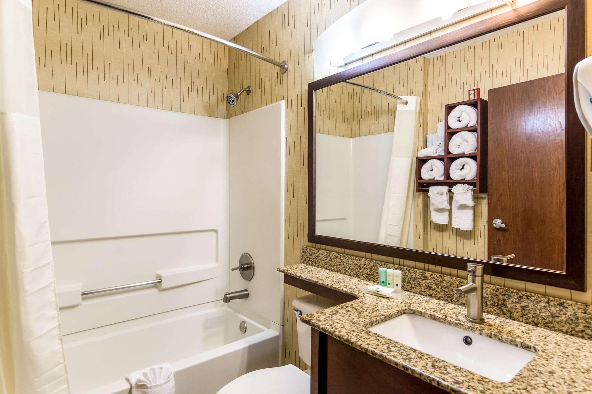 Quality Inn Chester - South Richmond Eksteriør bilde