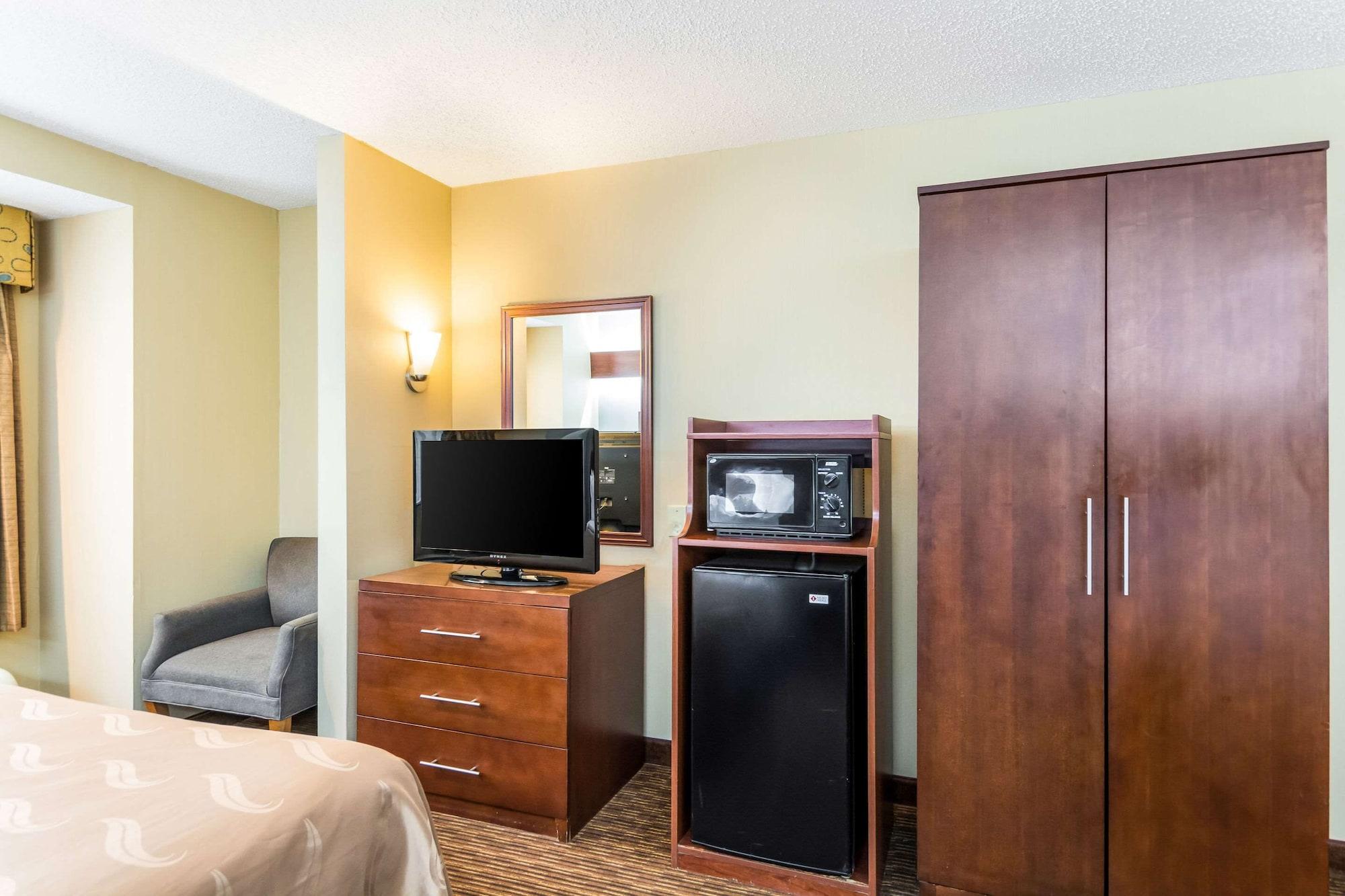 Quality Inn Chester - South Richmond Eksteriør bilde
