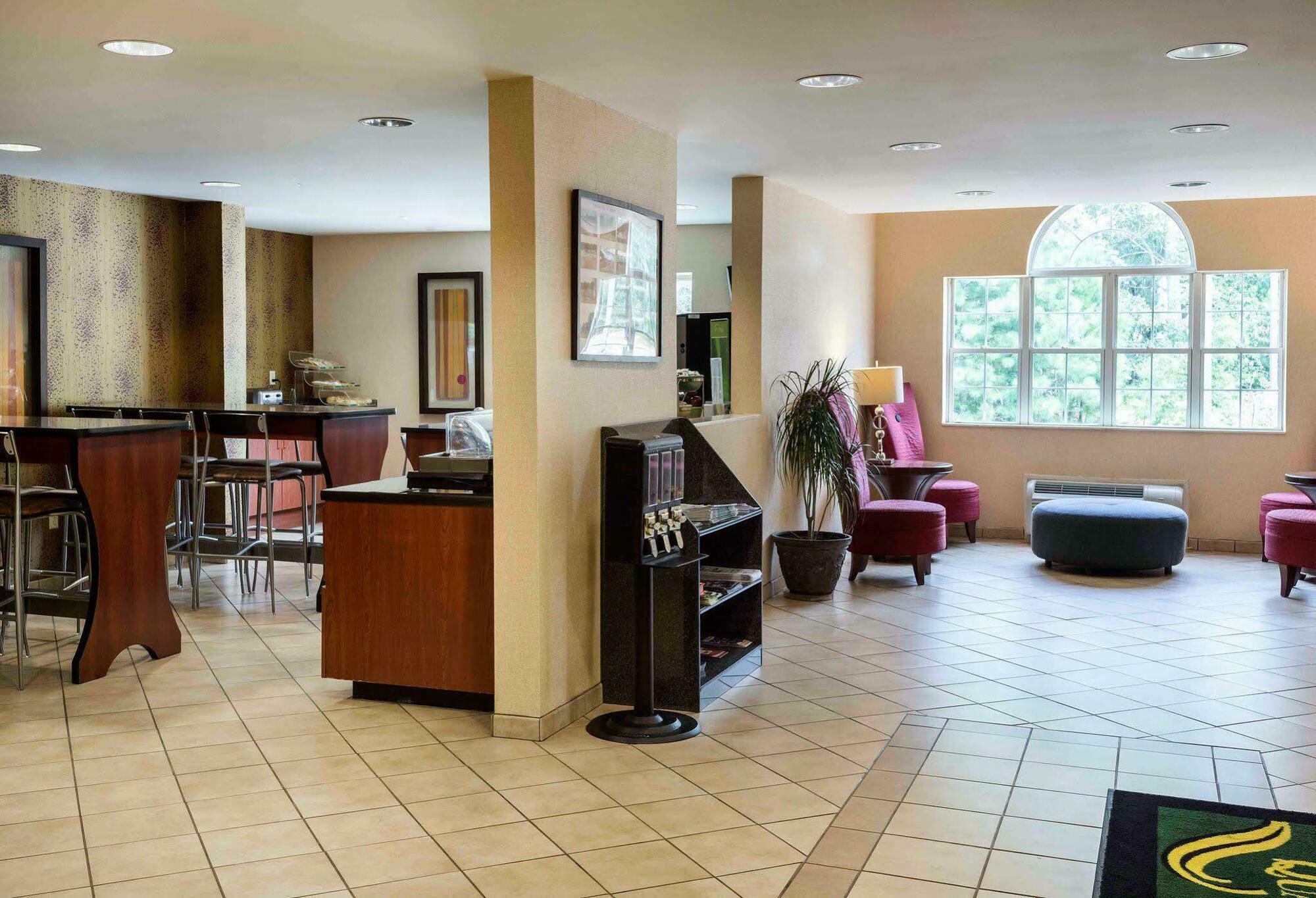 Quality Inn Chester - South Richmond Eksteriør bilde