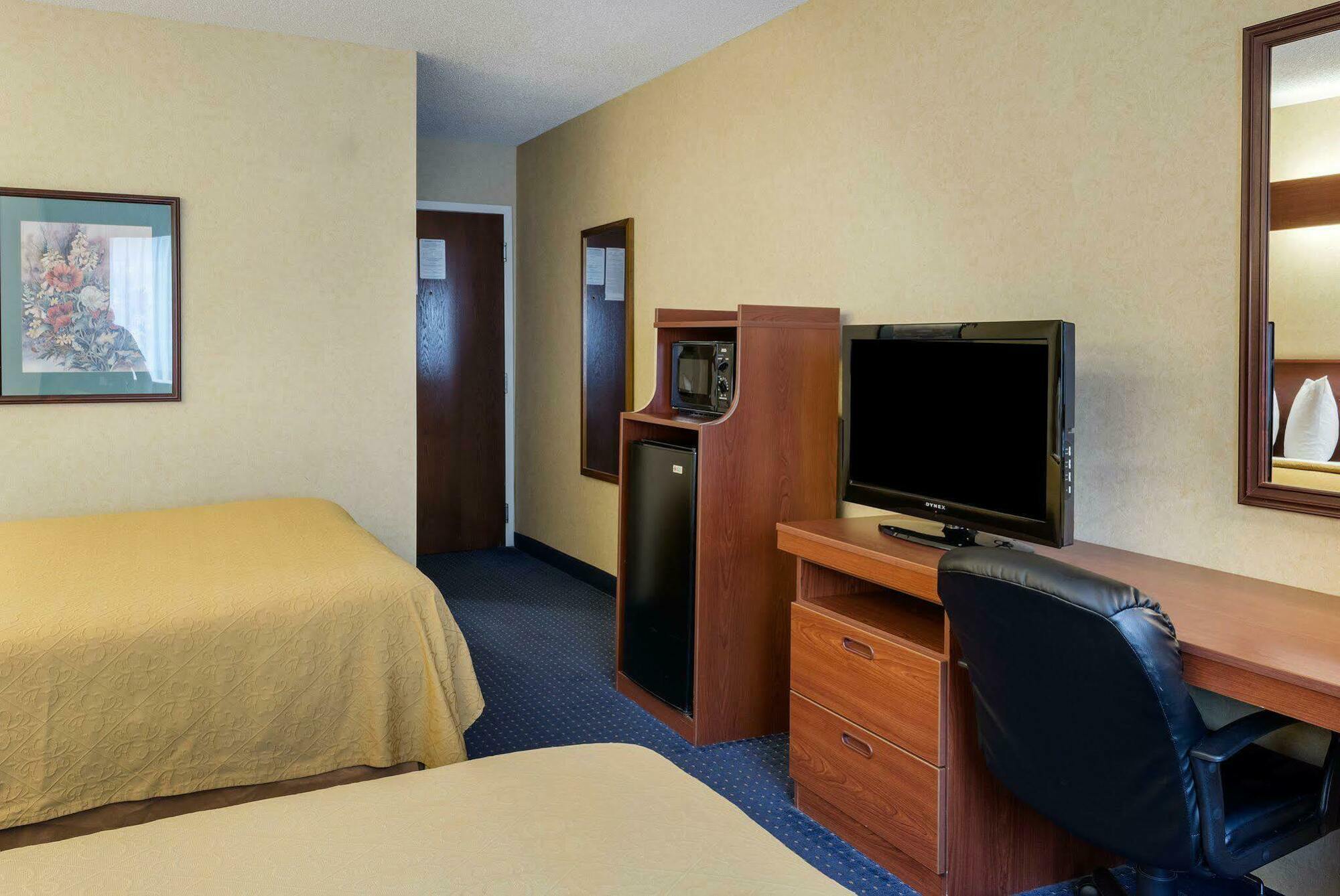 Quality Inn Chester - South Richmond Eksteriør bilde