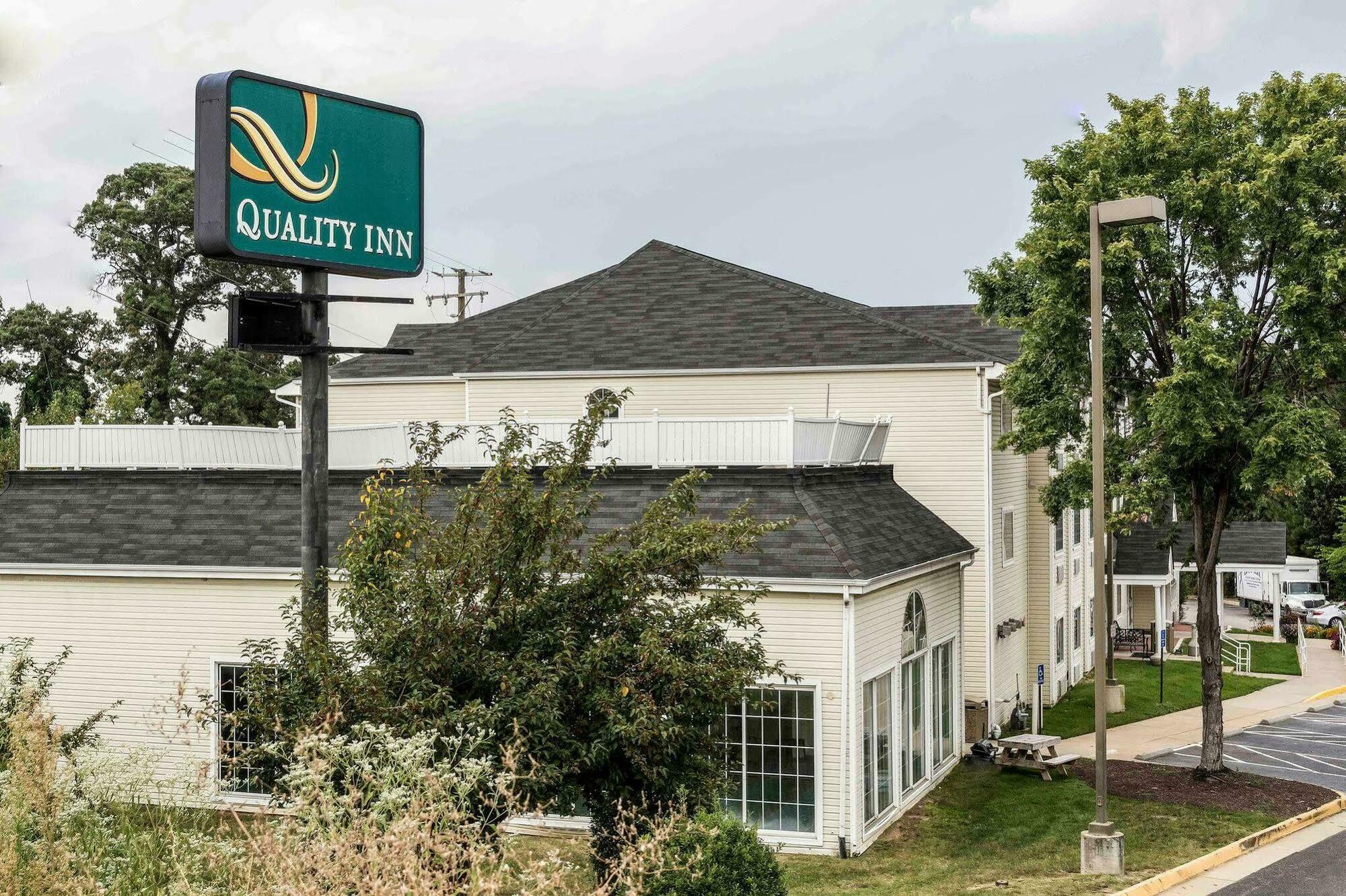 Quality Inn Chester - South Richmond Eksteriør bilde